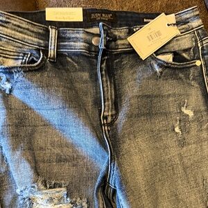 Judy Blue Ripped Denim Jeans